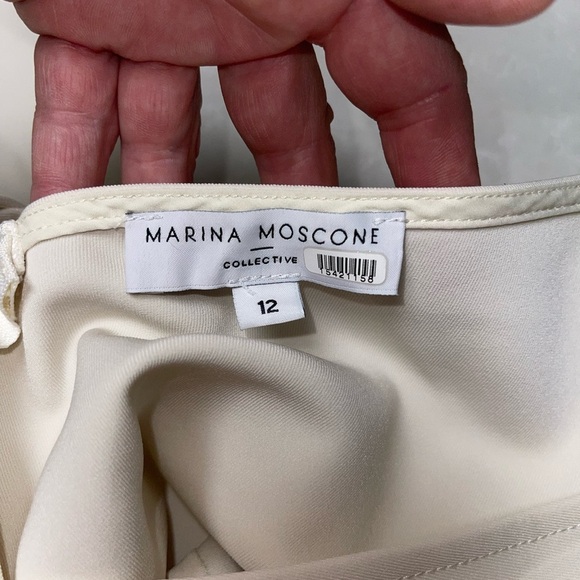 EUC Marina Moscone V-Neck Jumpsuit - Picture 8 of 9